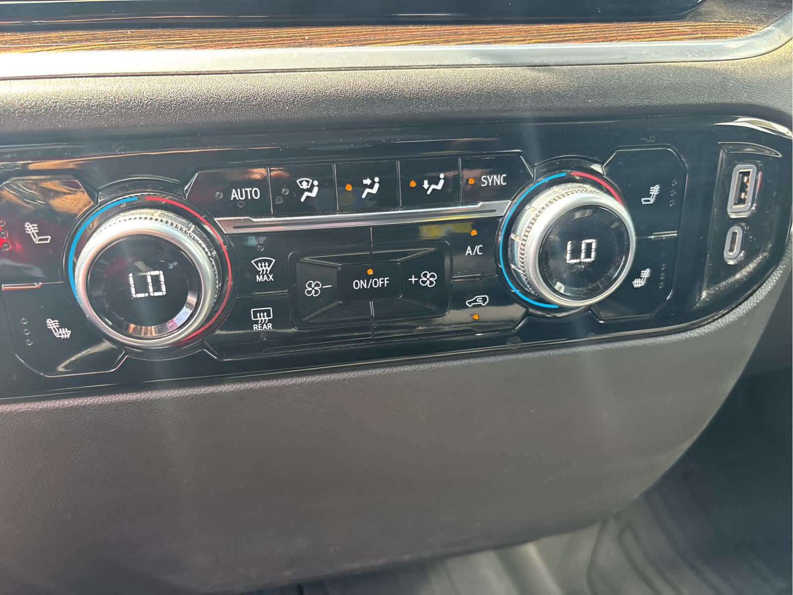 2023 GMC Sierra 1500 SLE - Photo 16