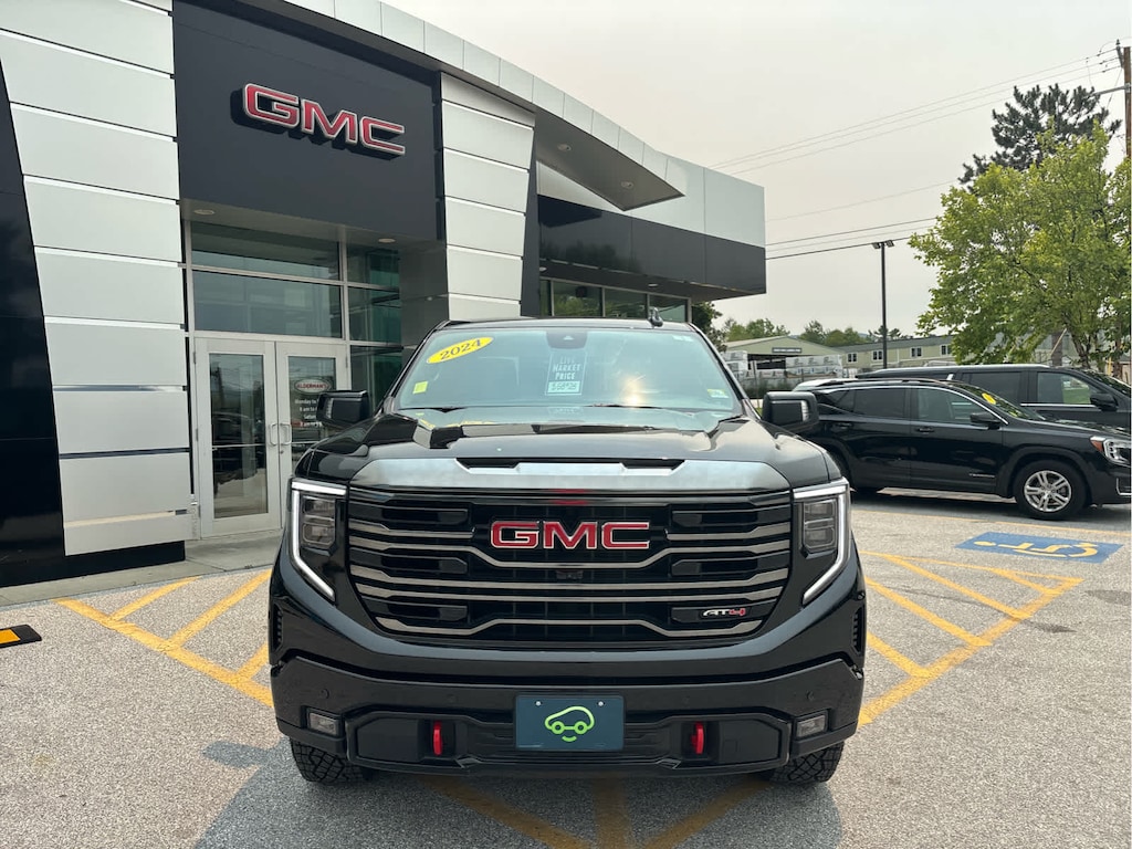 Used 2024 GMC Sierra 1500 AT4 Truck
