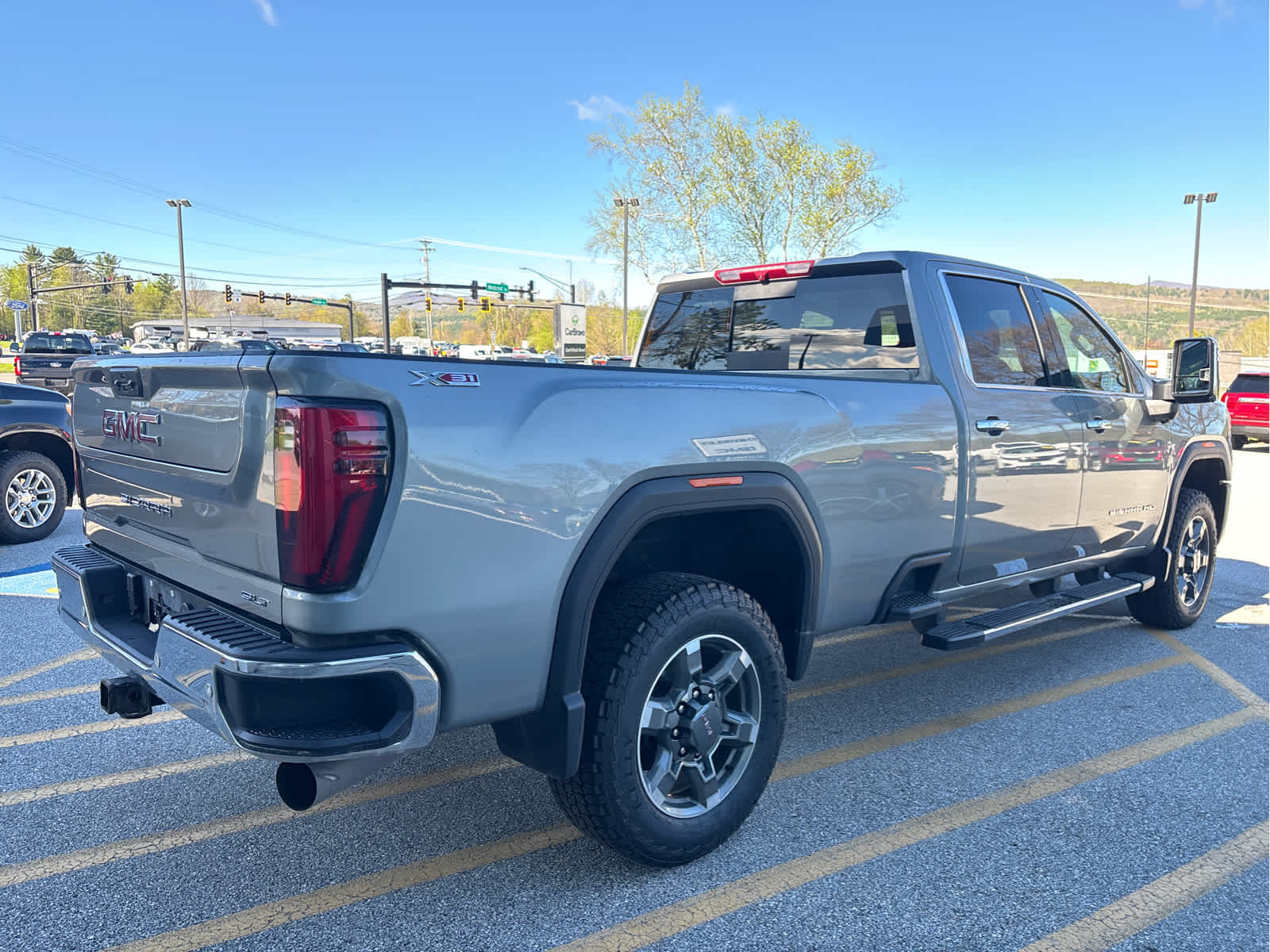 2025 GMC Sierra 3500HD SLT - Photo 8