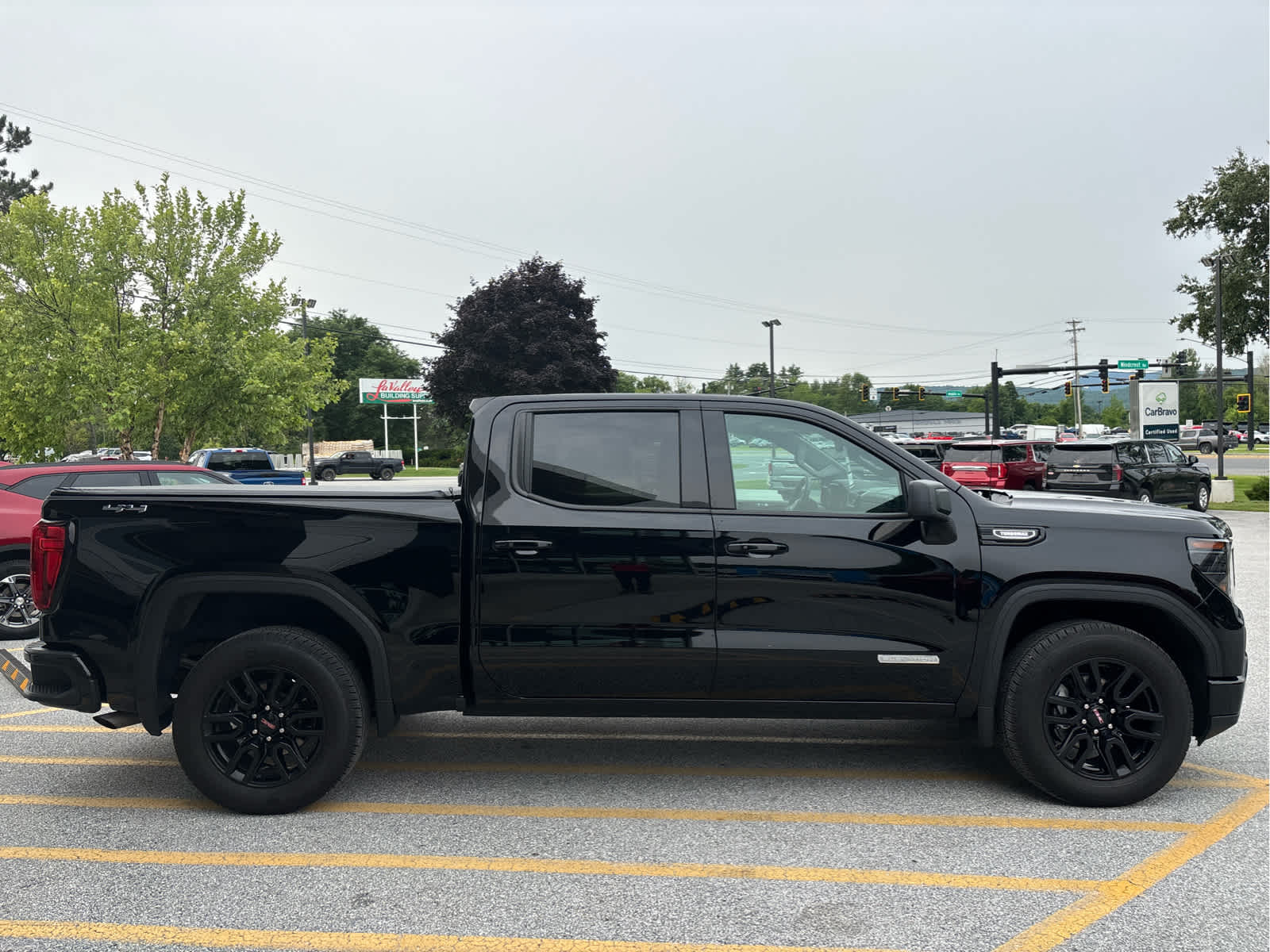 2025 GMC Sierra 1500 Elevation - Photo 9