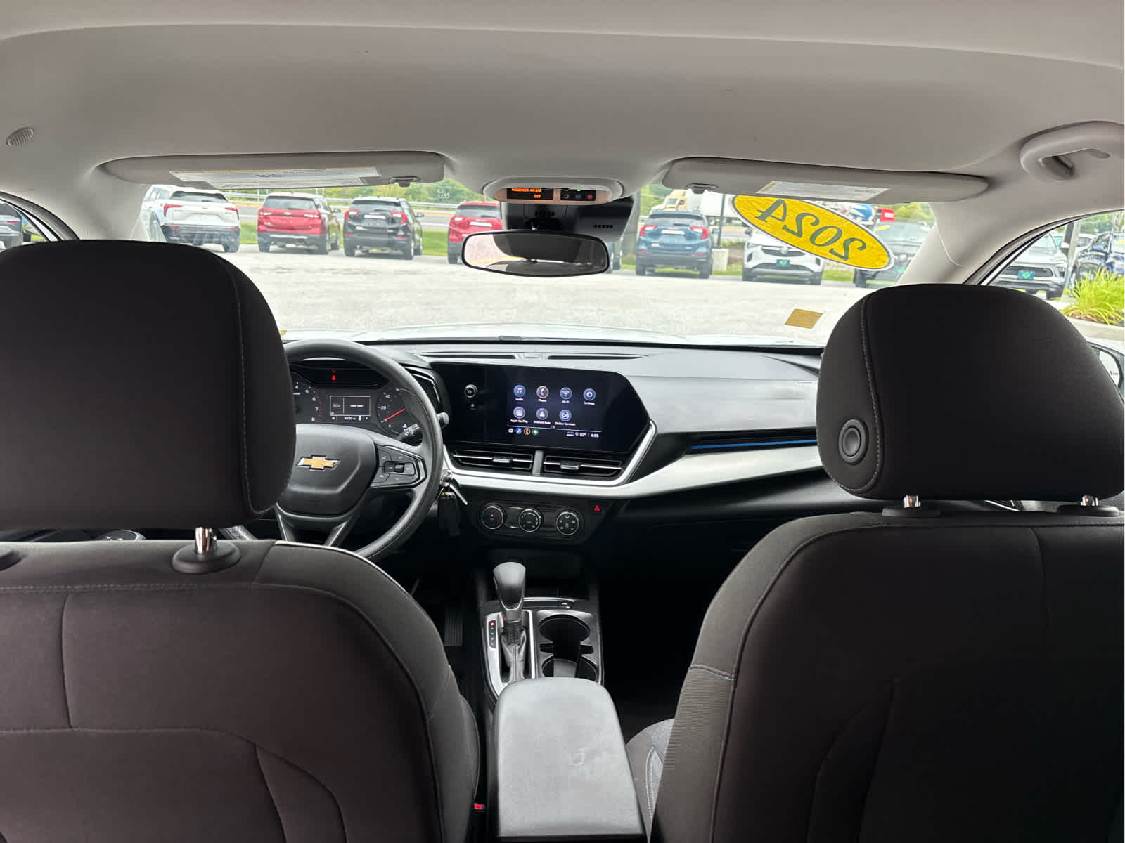 2024 Chevrolet Trax LS - Photo 20
