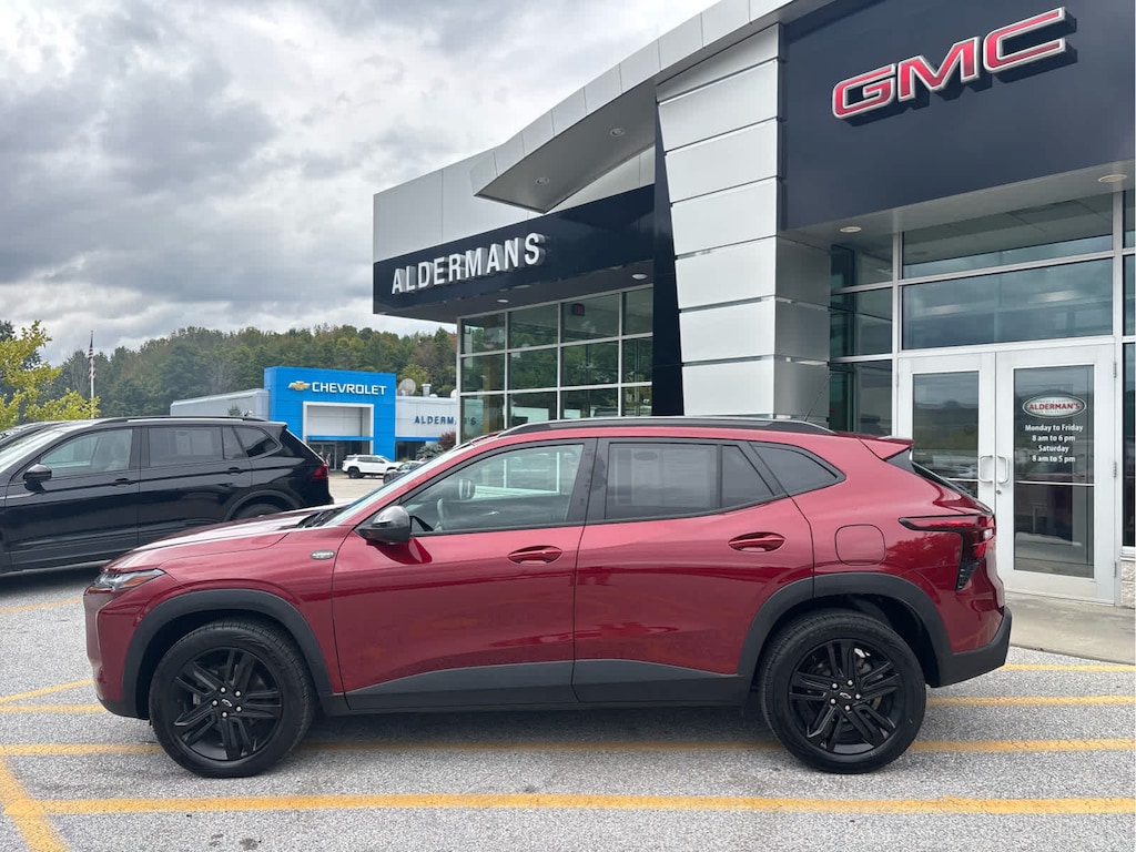 Used 2024 Chevrolet Trax Activ SUV