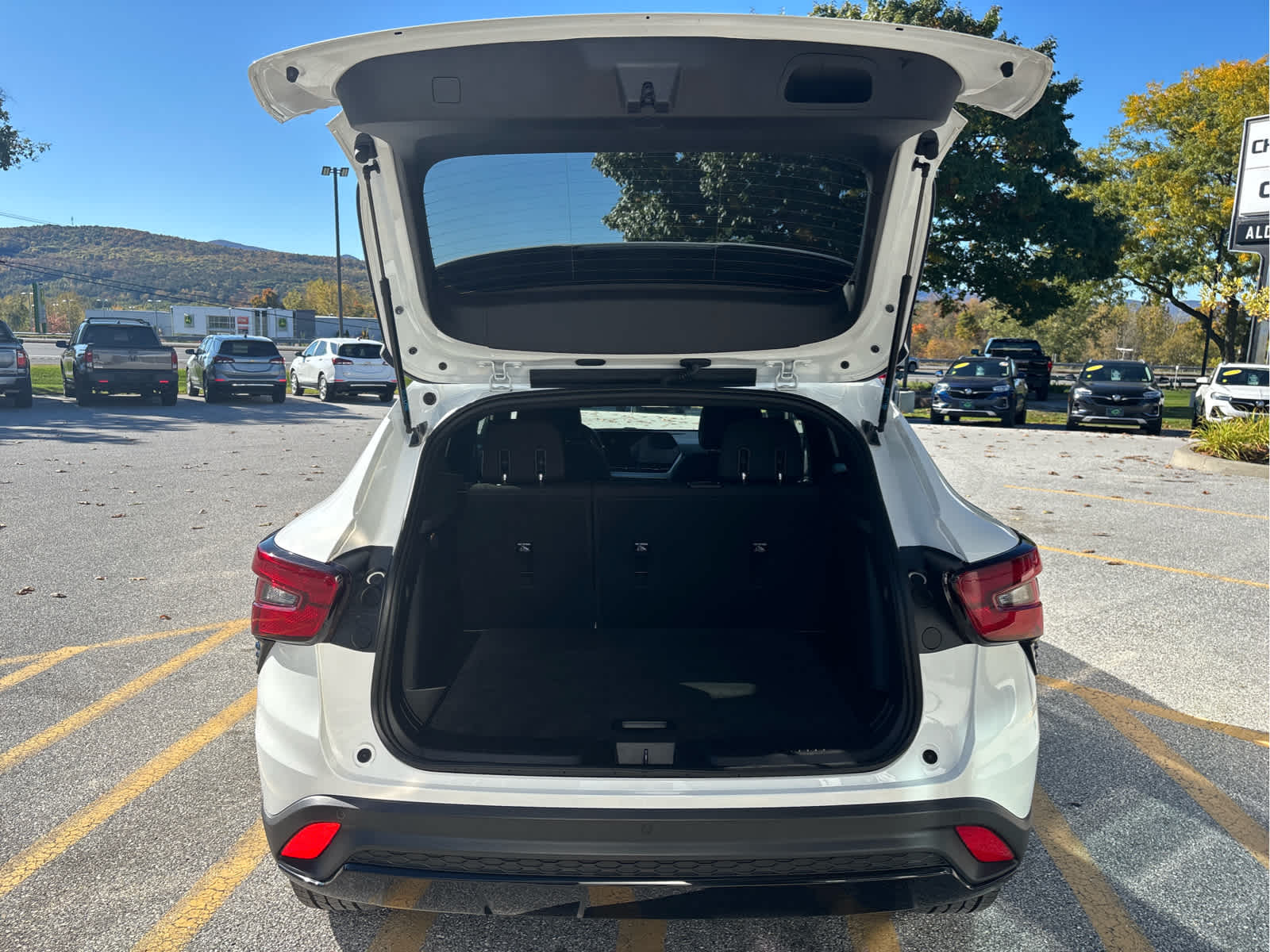 2024 Chevrolet Trax RS - Photo 7