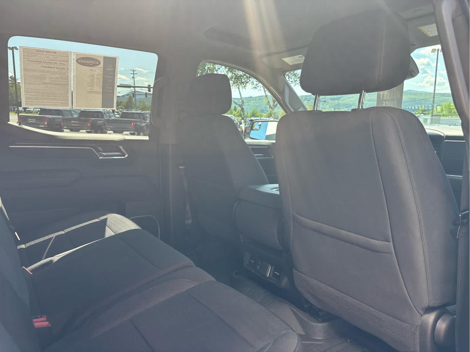 2023 GMC Sierra 1500 SLE - Photo 24