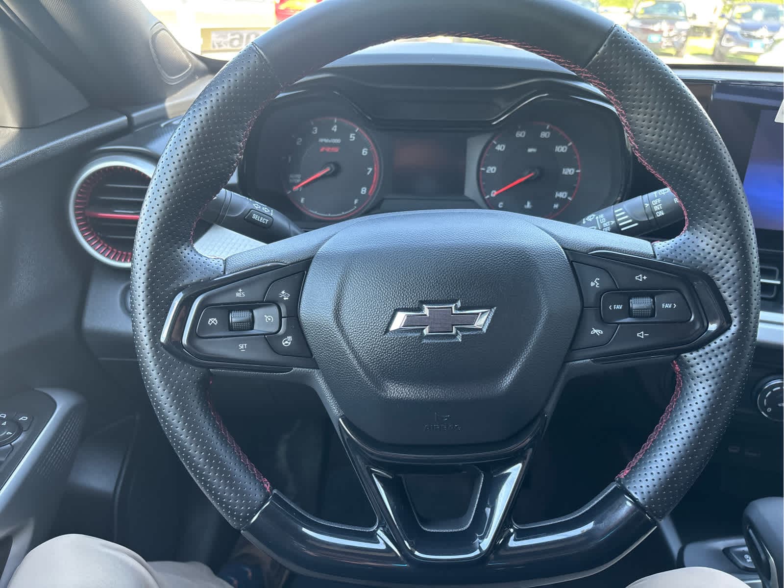 2024 Chevrolet Trax RS - Photo 14