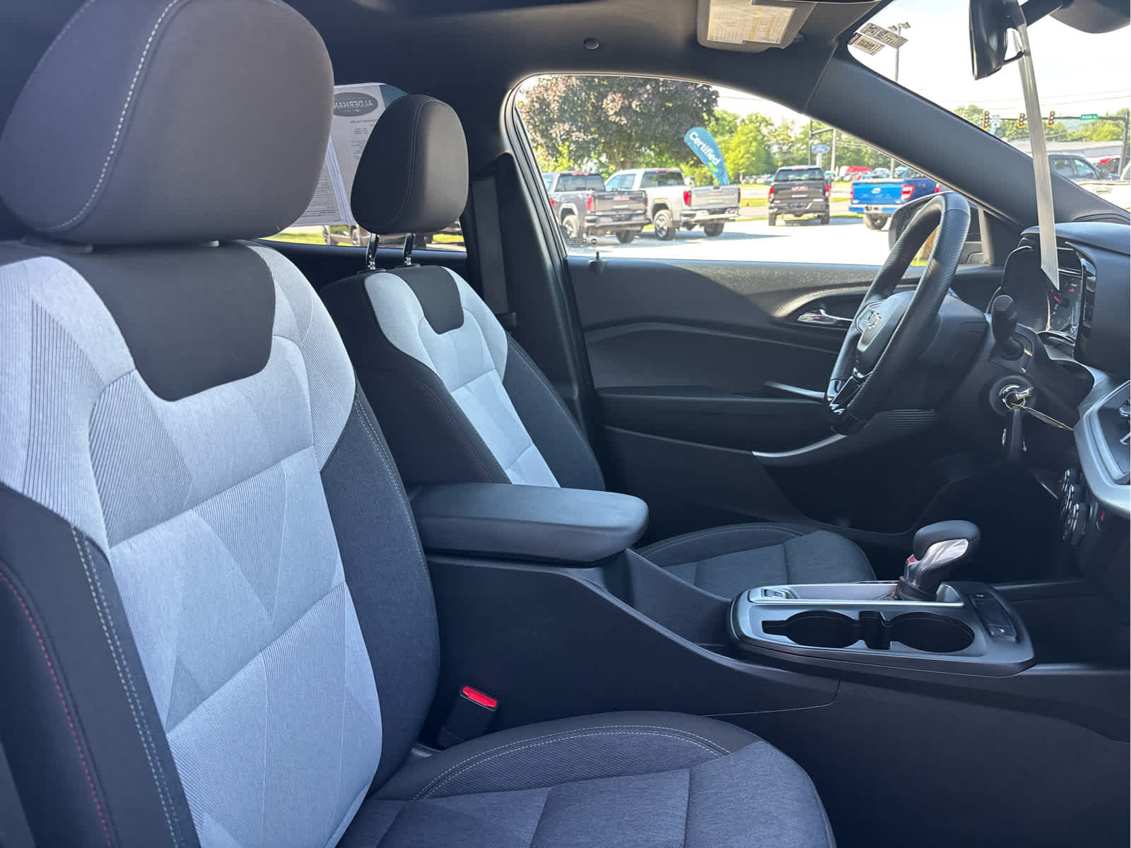 2024 Chevrolet Trax RS - Photo 26