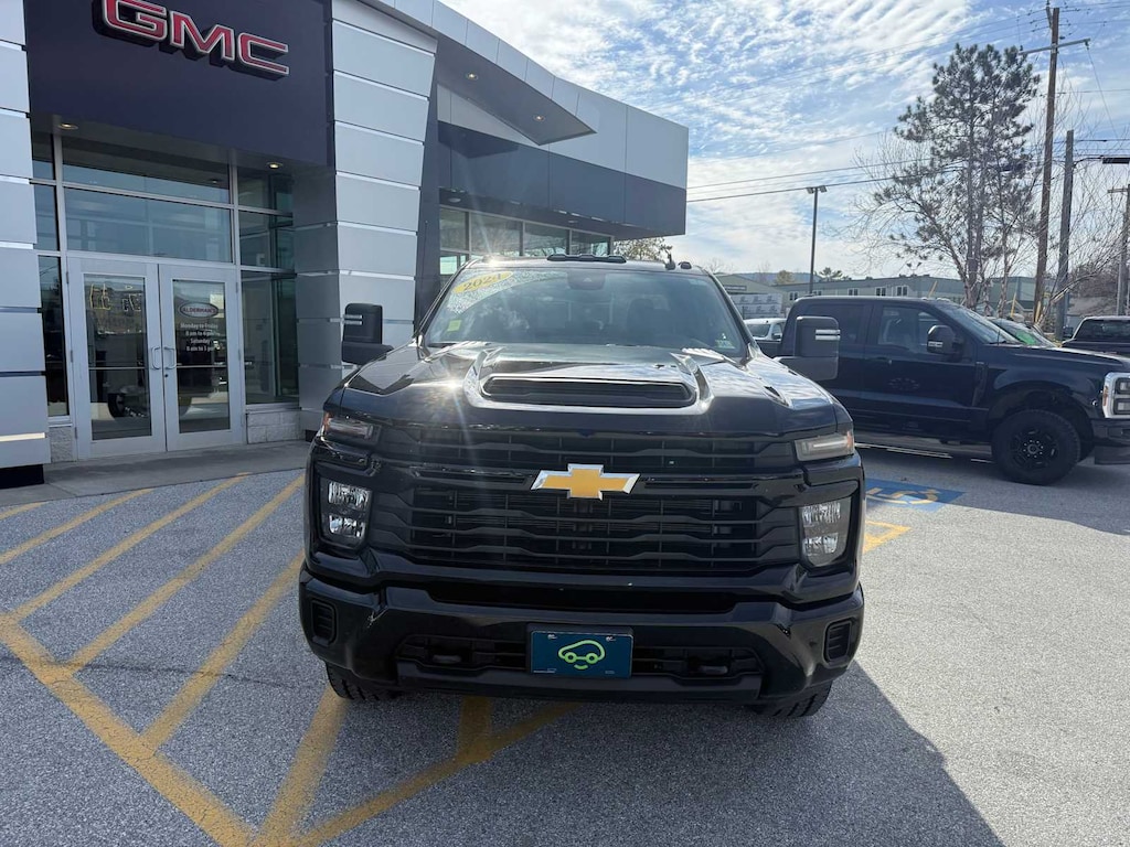 Used 2024 Chevrolet Silverado 2500 HD Custom Truck