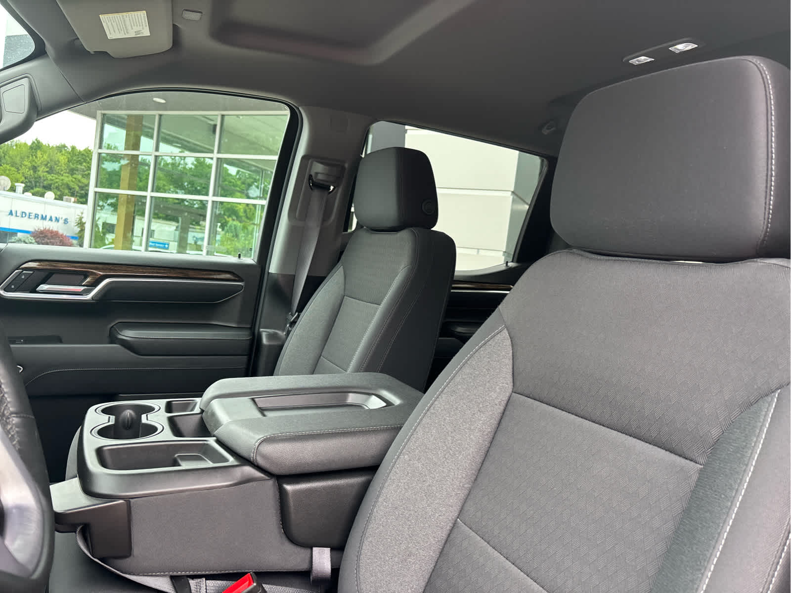 2025 GMC Sierra 1500 Elevation - Photo 11