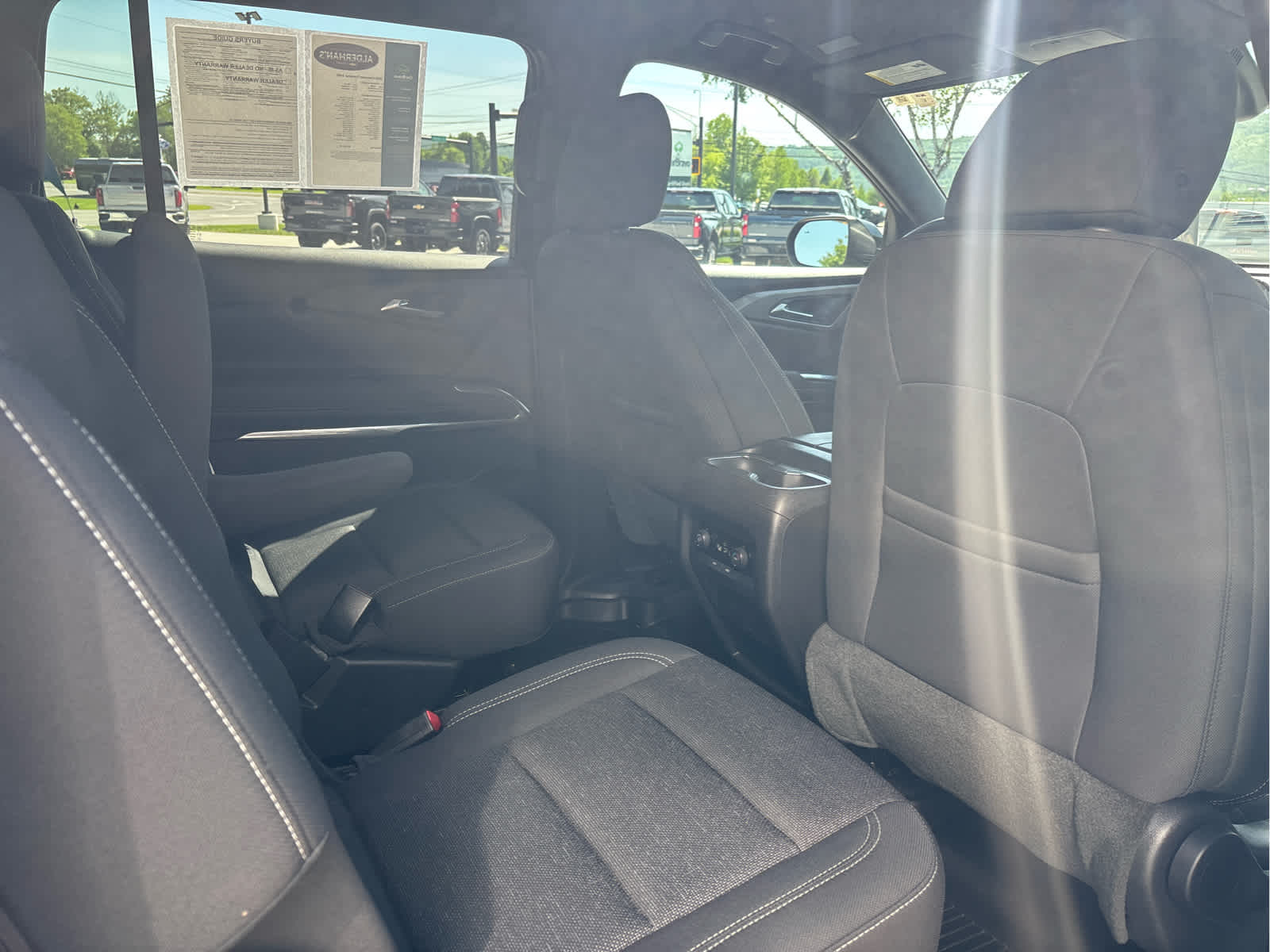 2025 Chevrolet Traverse LT - Photo 24