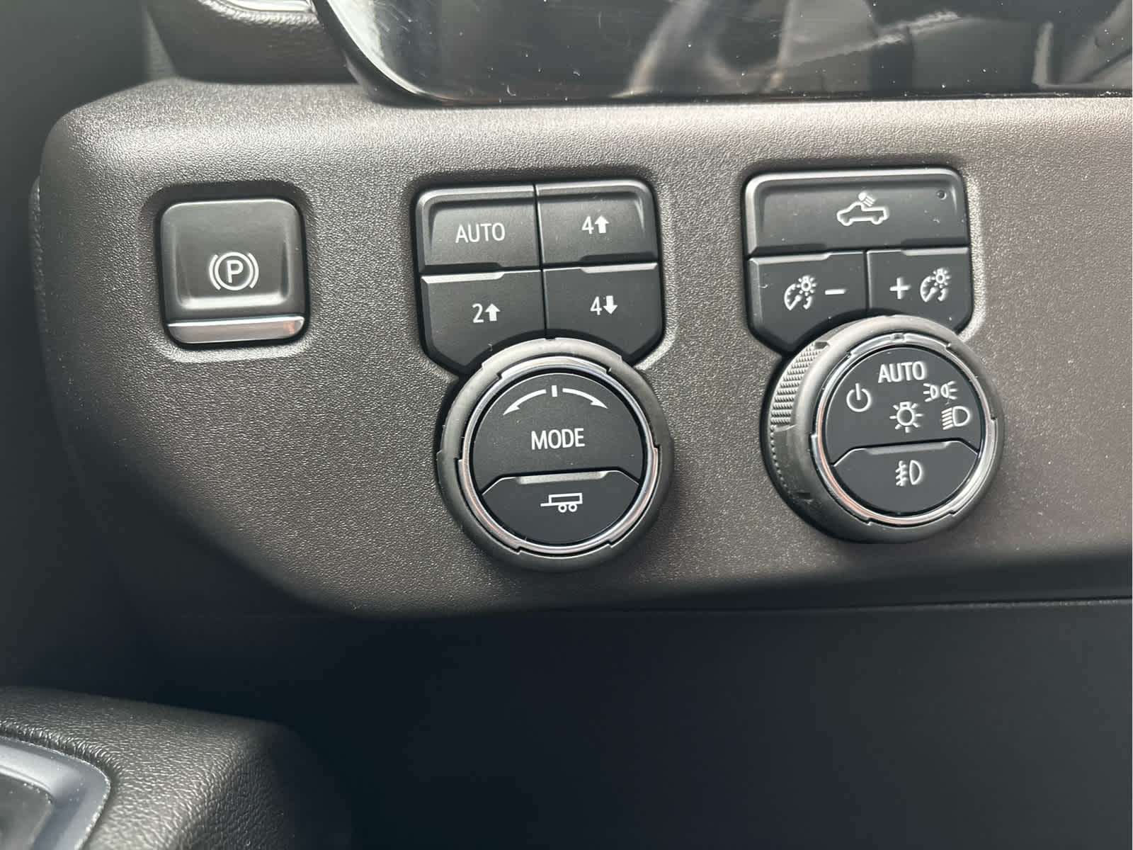 2024 Chevrolet Silverado 1500 LT Trail Boss - Photo 18