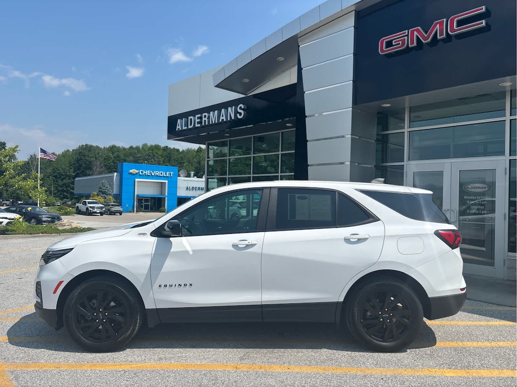 Used 2024 Chevrolet Equinox LS SUV