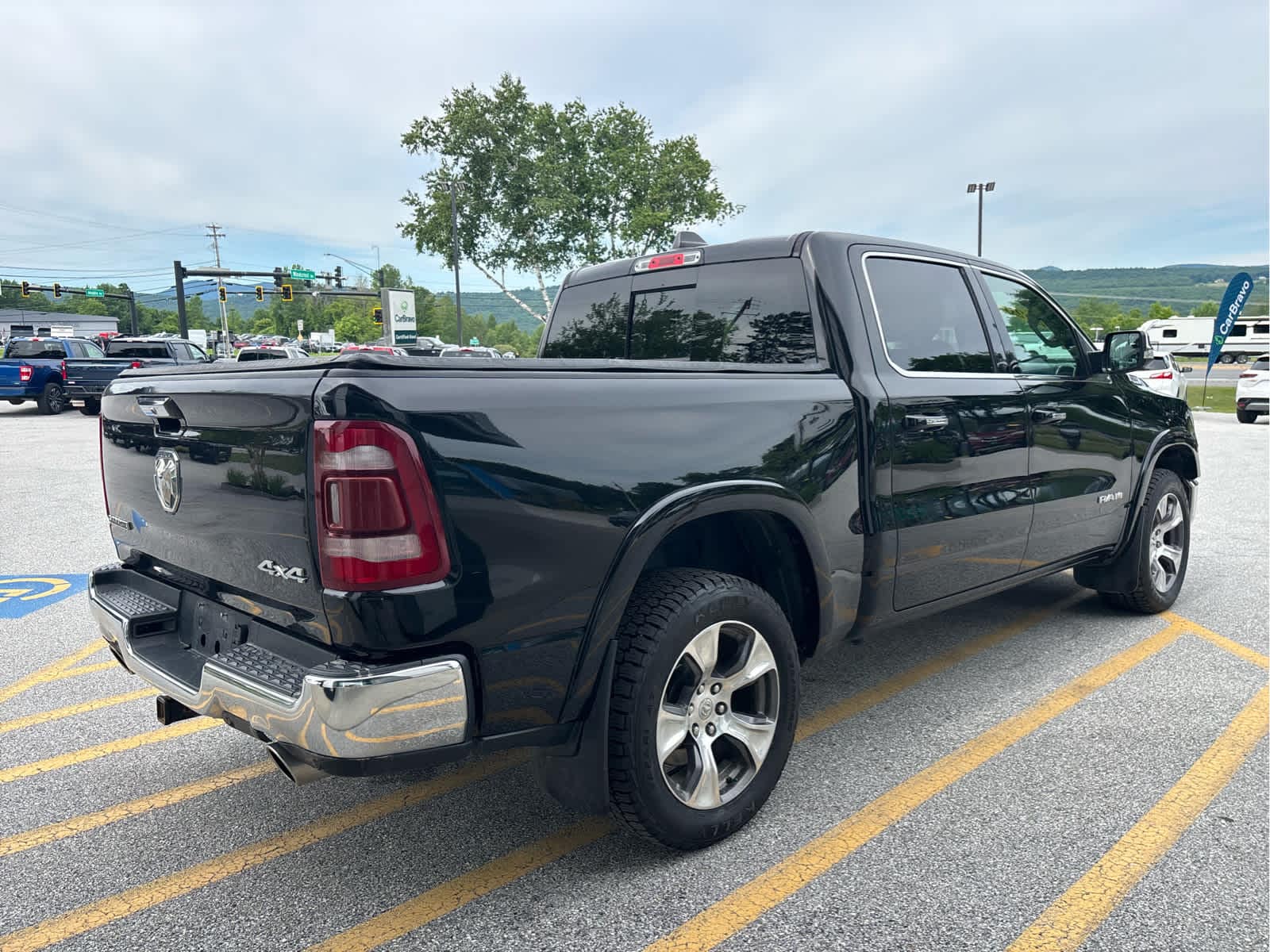 2020 RAM Ram 1500 Pickup Laramie - Photo 9