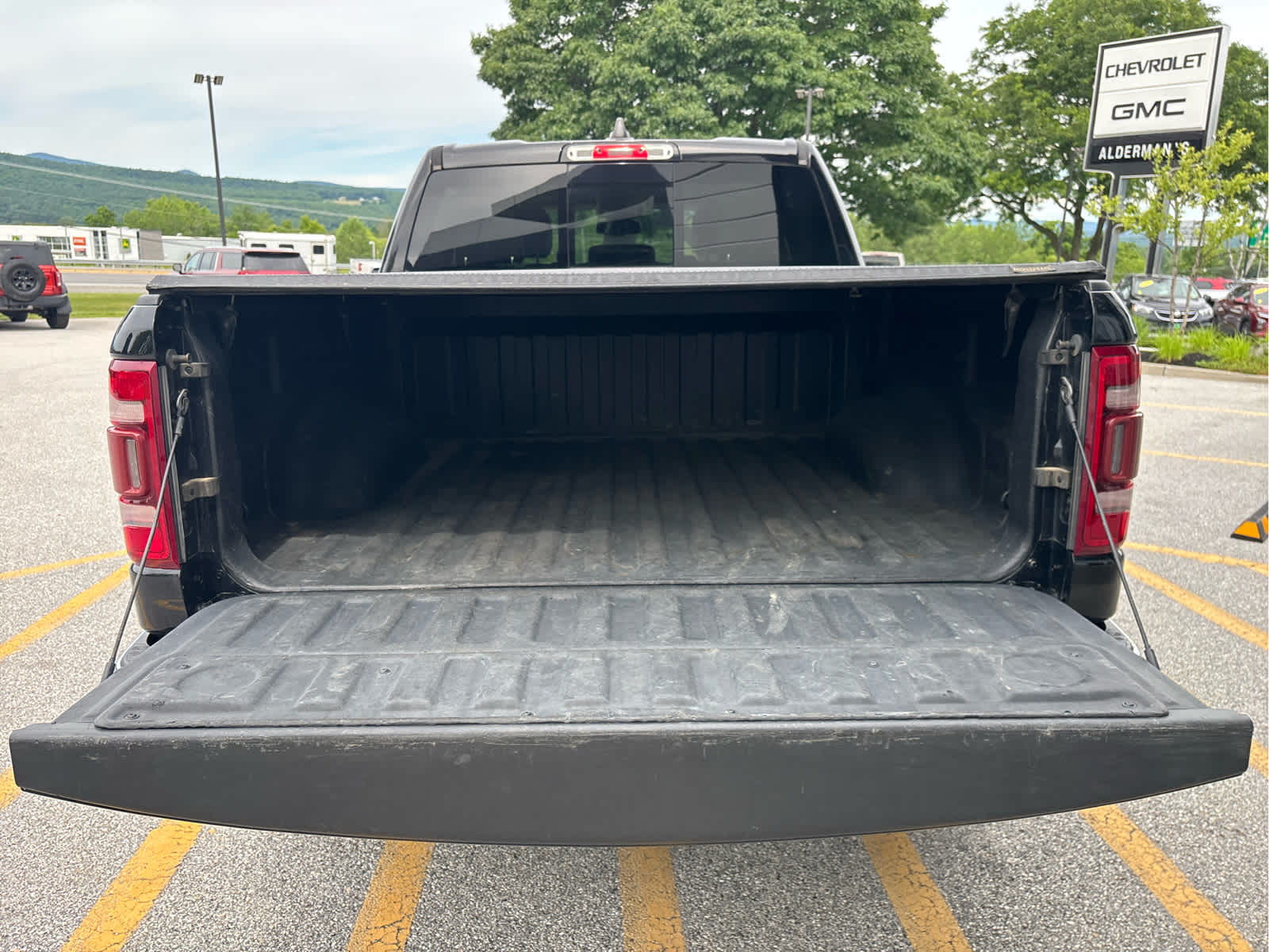 2020 RAM Ram 1500 Pickup Laramie - Photo 17