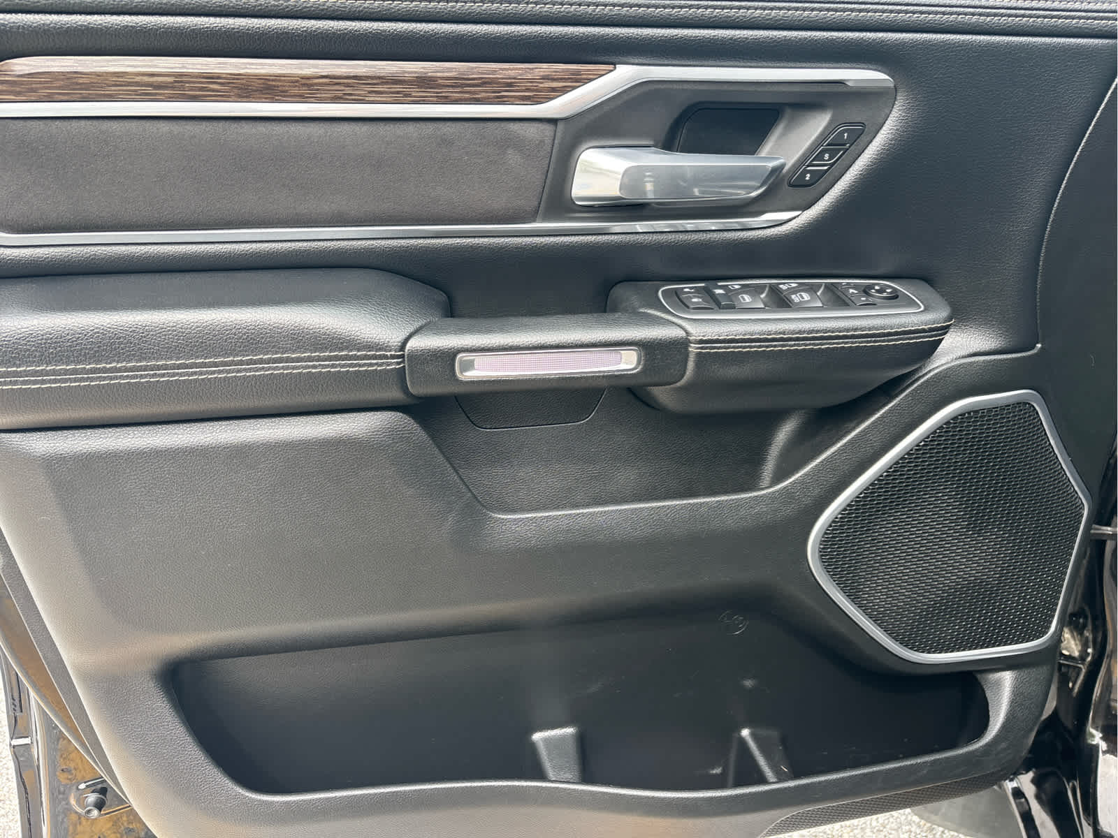 2020 RAM Ram 1500 Pickup Laramie - Photo 23