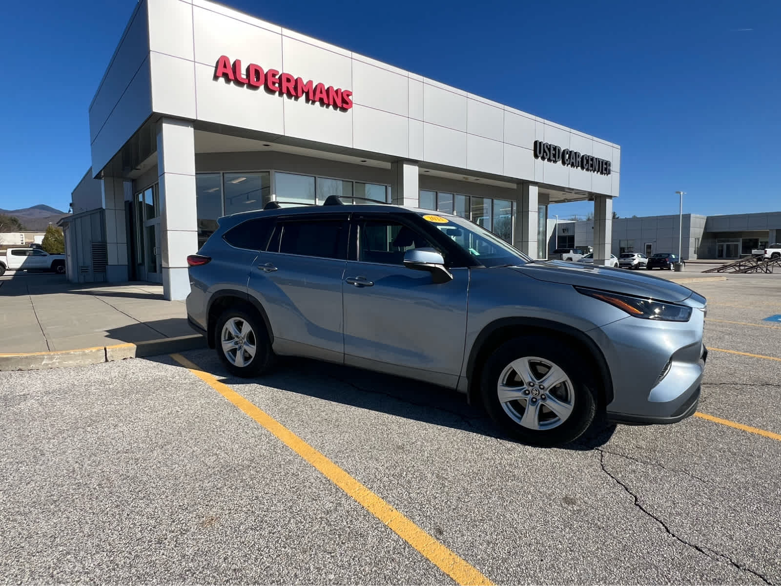 2023 Toyota Highlander SUV 
