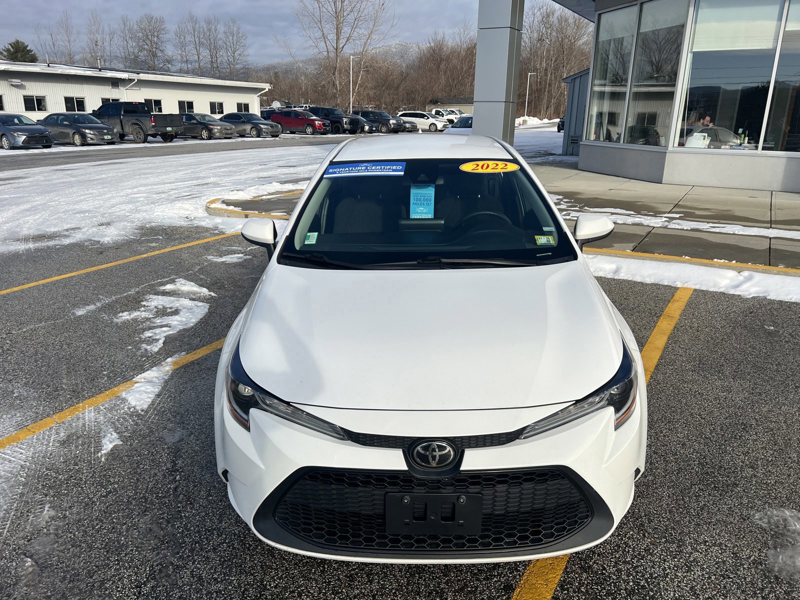 Used 2022 Toyota Corolla LE with VIN 5YFEPMAE9NP298077 for sale in Rutland, VT