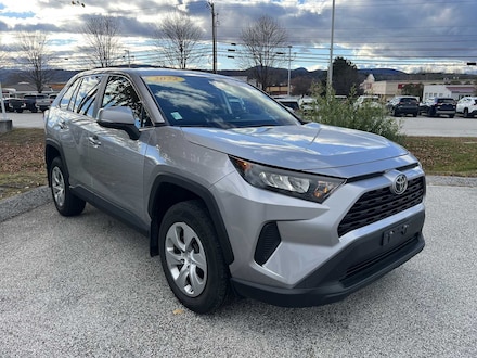 2022 Toyota RAV4 LE SUV