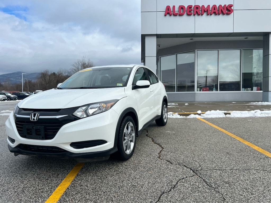 Used 2017 Honda HR-V LX AWD SUV