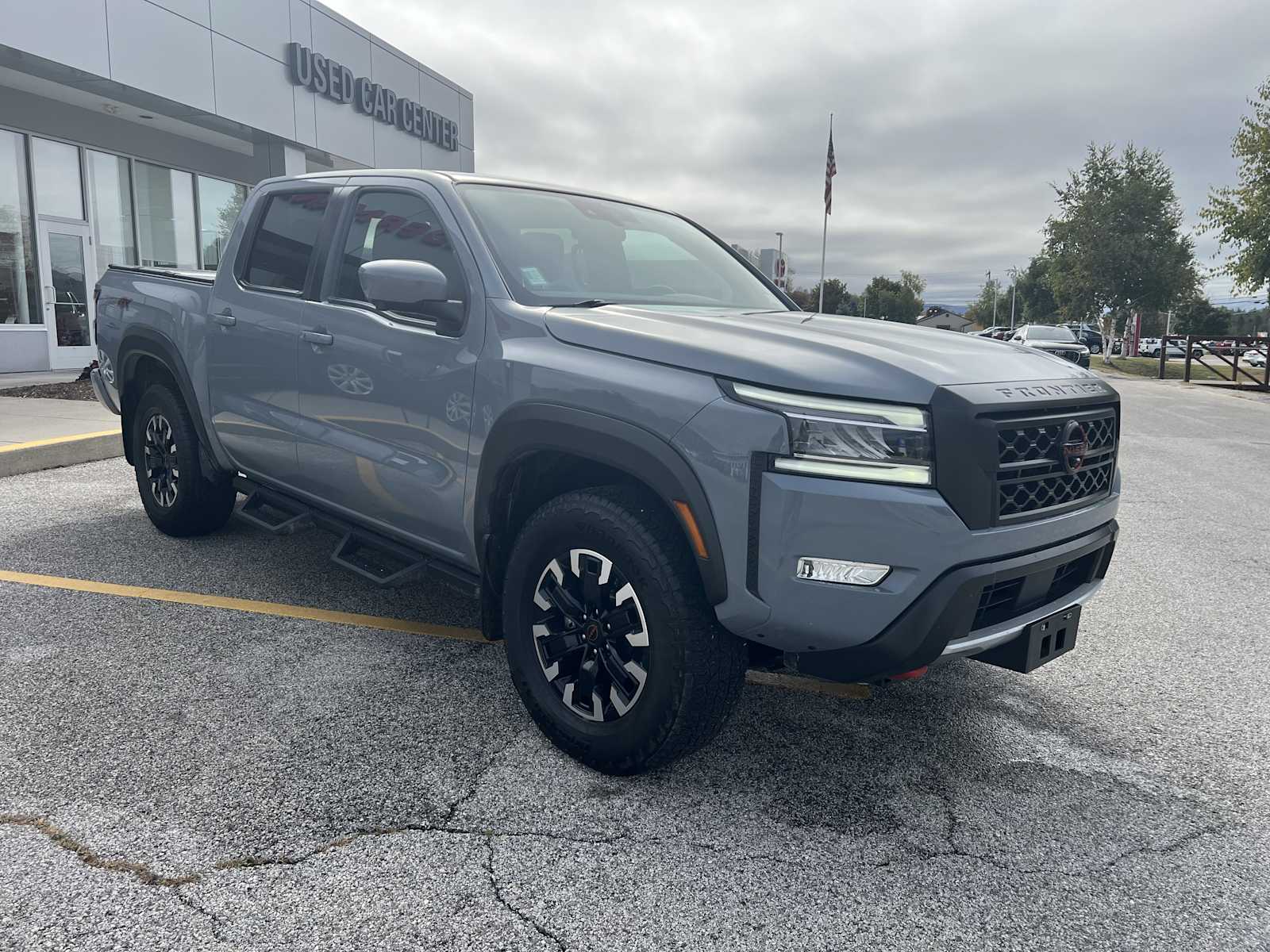 2024 Nissan Frontier PRO-4X's photo