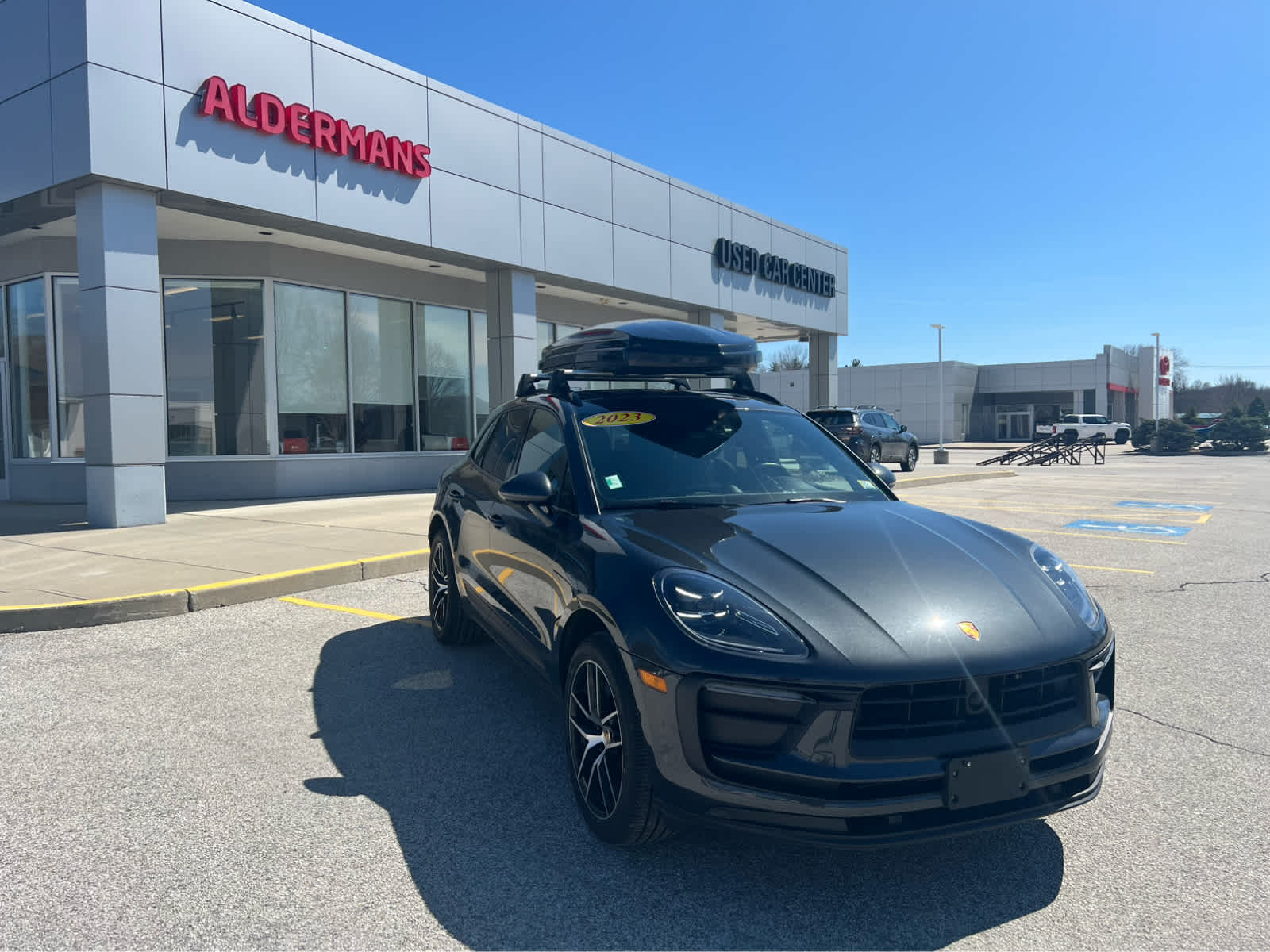 2023 Porsche Macan Base - Photo 24