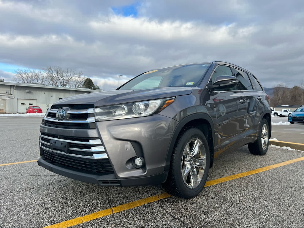 Used 2019 Toyota Highlander Limited Platinum V6 SUV