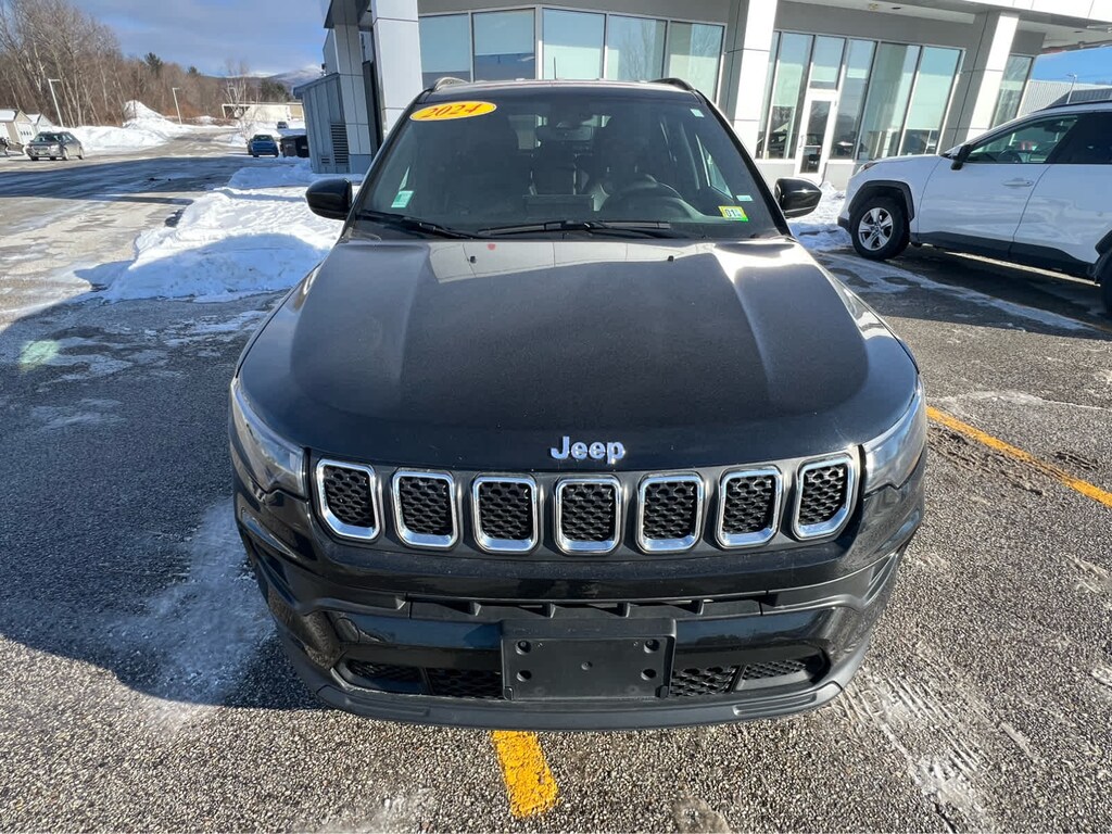 Used 2024 Jeep Compass Latitude SUV