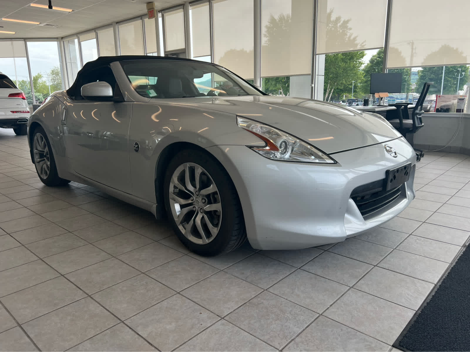 2011 Nissan 370Z's photo