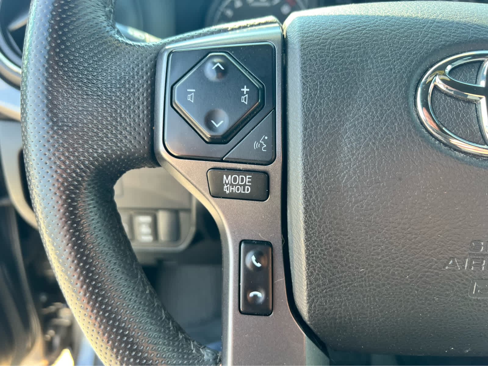 2023 Toyota Tacoma TRD Sport - Photo 9