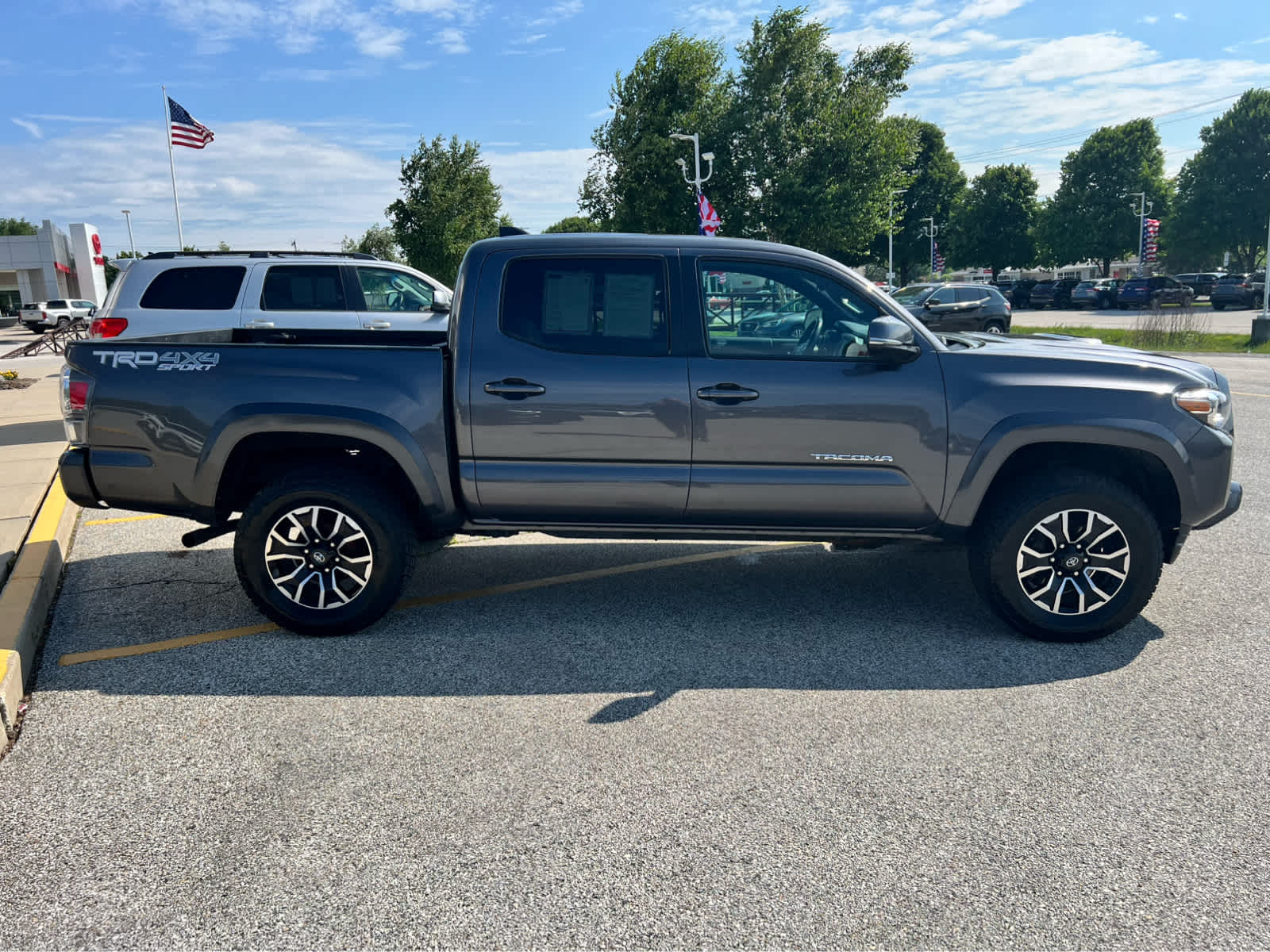 2023 Toyota Tacoma TRD Sport - Photo 23