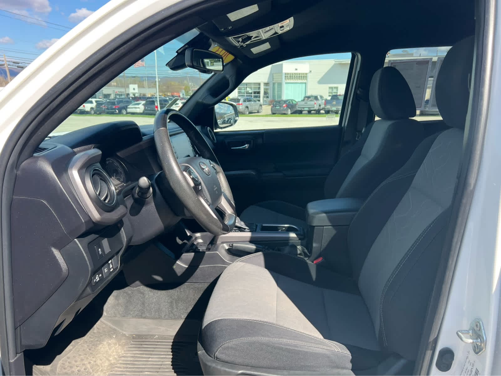 2023 Toyota Tacoma TRD Off Road - Photo 10