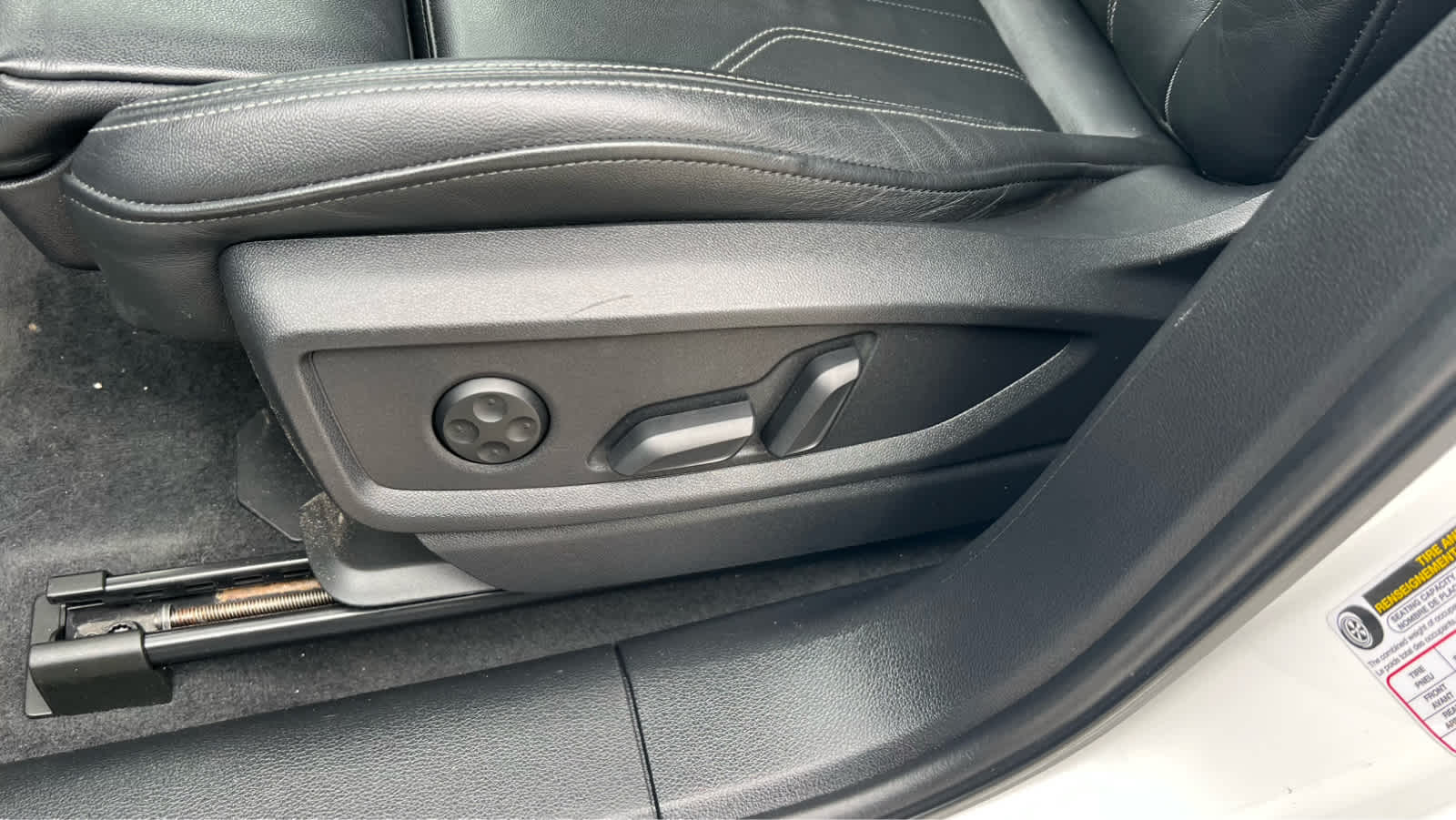 2024 Audi Q5 Premium Plus - Photo 11