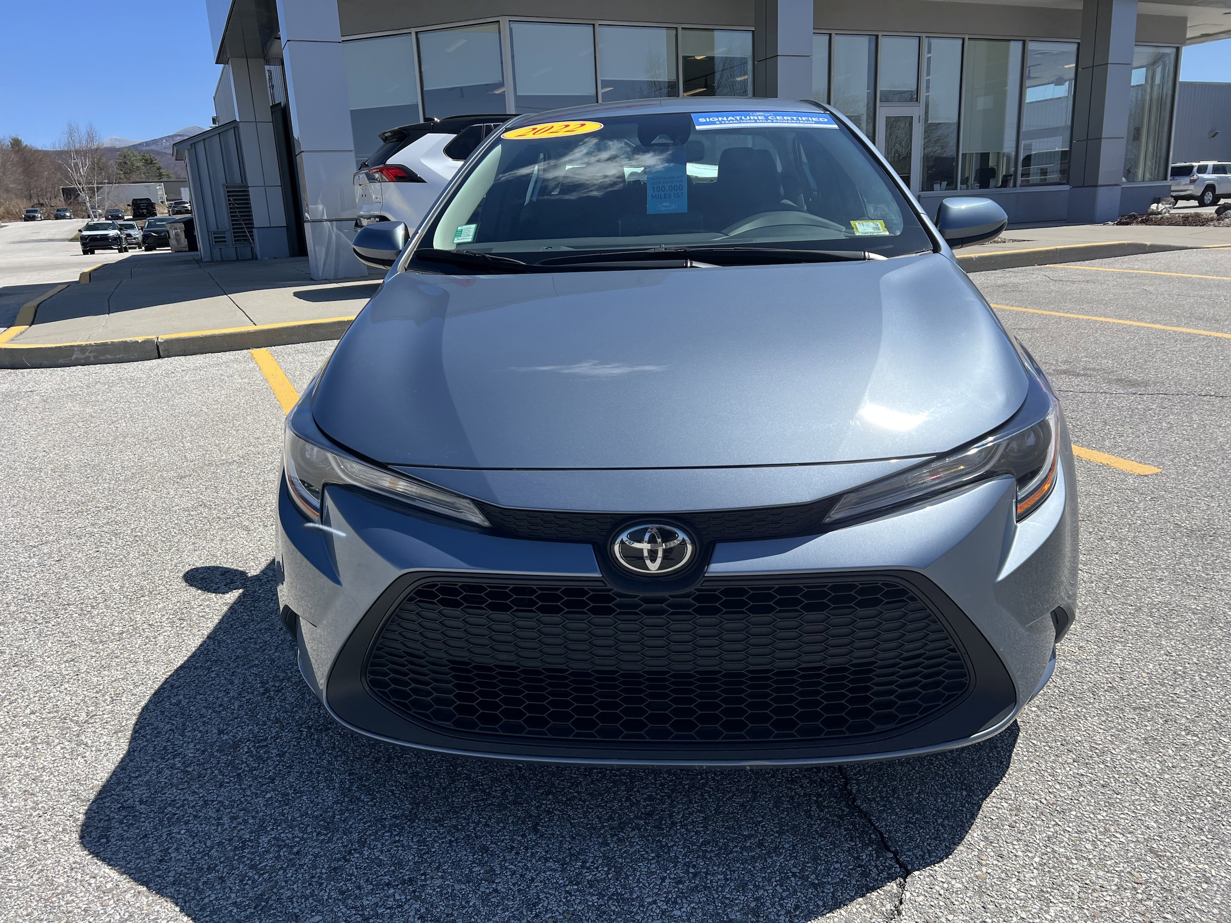 Used 2022 Toyota Corolla LE with VIN 5YFEPMAE1NP351905 for sale in Rutland, VT