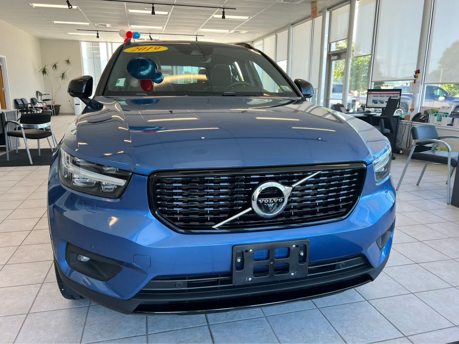 Used 2019 Volvo XC40 R-Design with VIN YV4162UM1K2123564 for sale in Rutland, VT