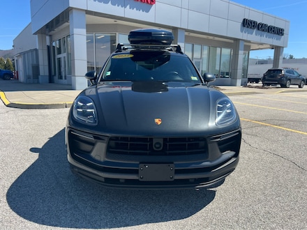 2023 Porsche Macan SUV