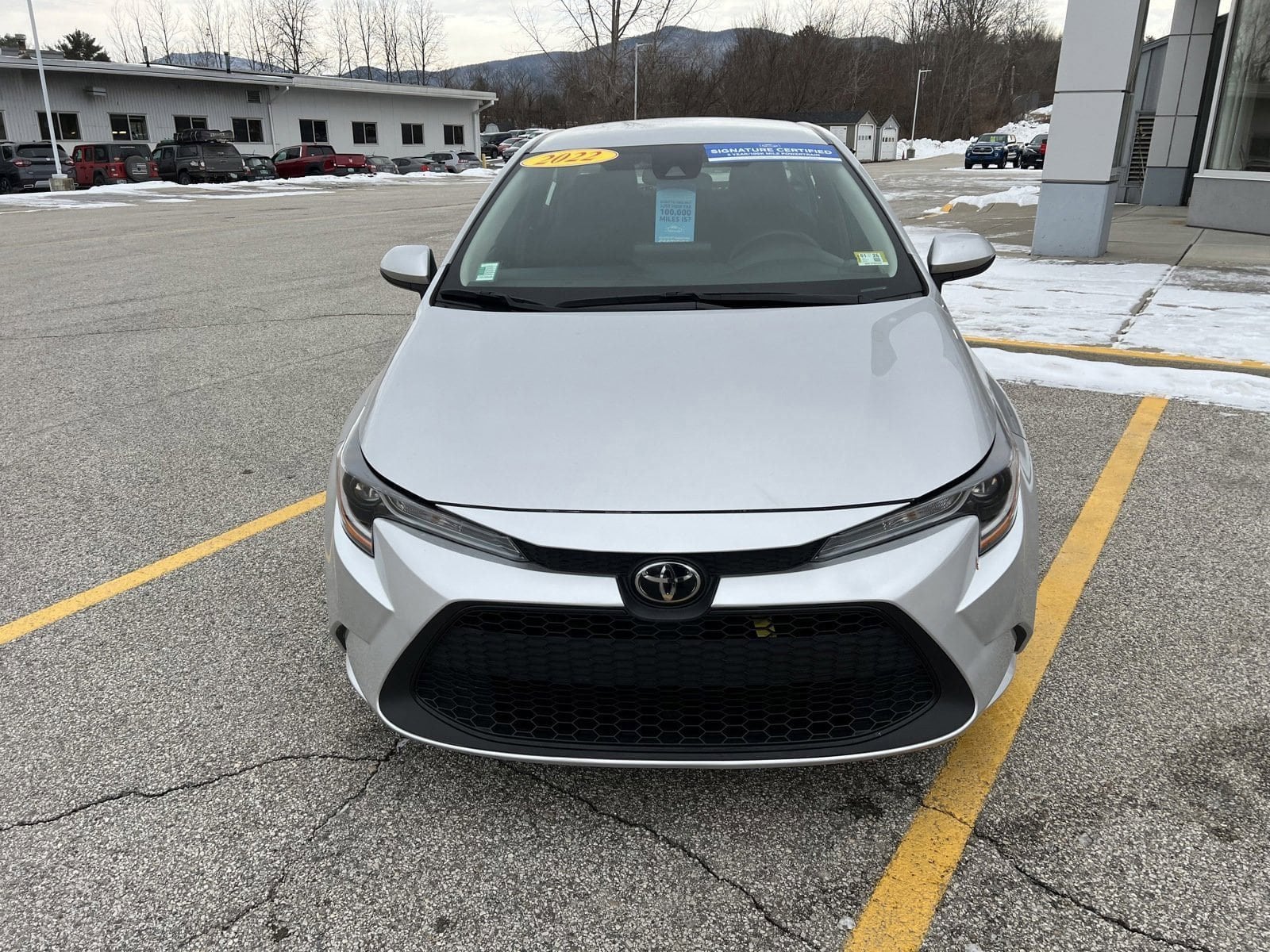 Used 2022 Toyota Corolla LE with VIN JTDEPMAE8NJ224590 for sale in Rutland, VT