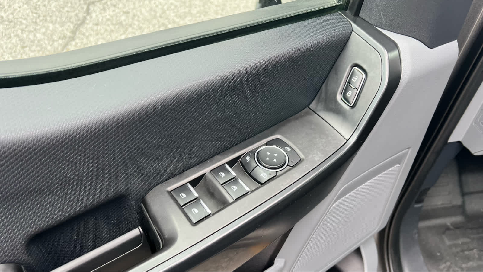 2022 Ford F-150 XL - Photo 6
