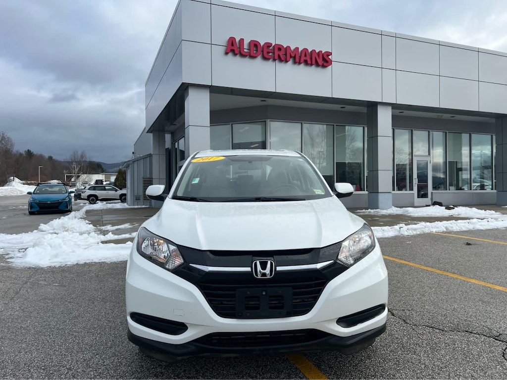 Used 2017 Honda HR-V LX AWD SUV