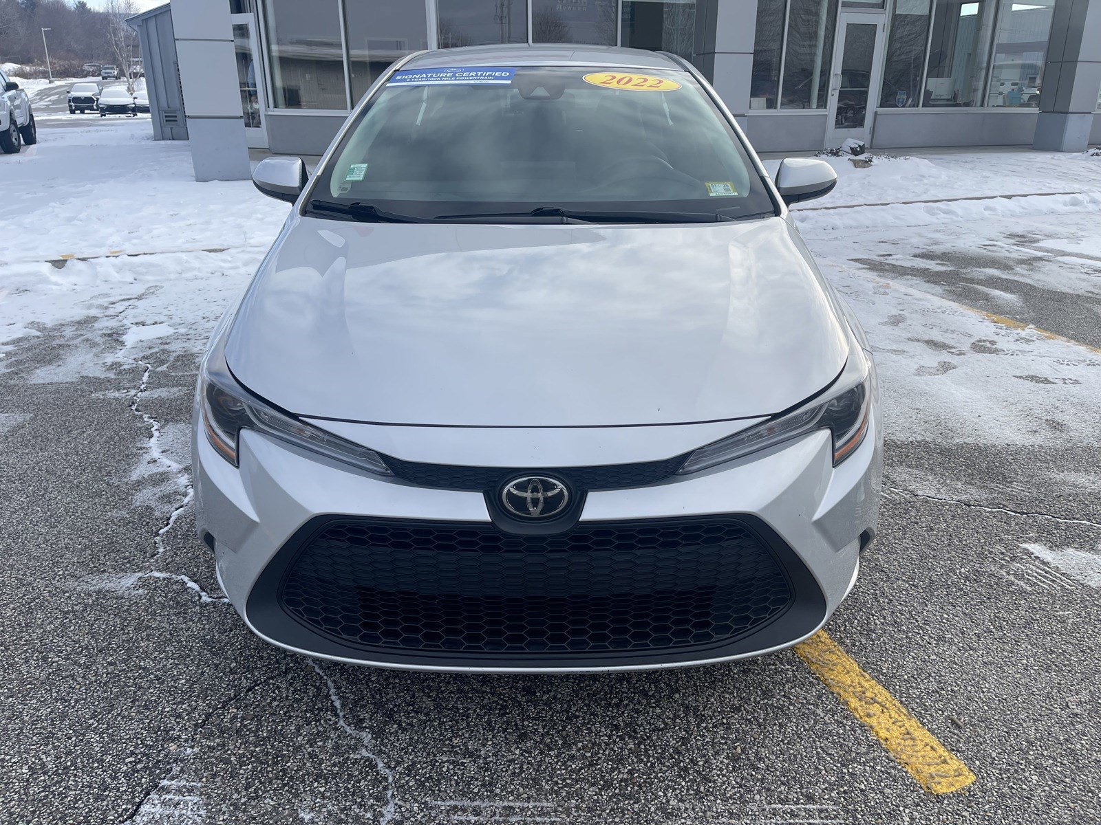 Used 2022 Toyota Corolla LE with VIN 5YFEPMAE1NP350768 for sale in Rutland, VT