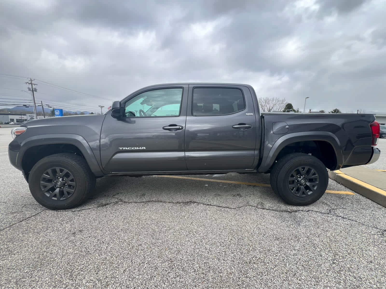 2023 Toyota Tacoma SR5 - Photo 6