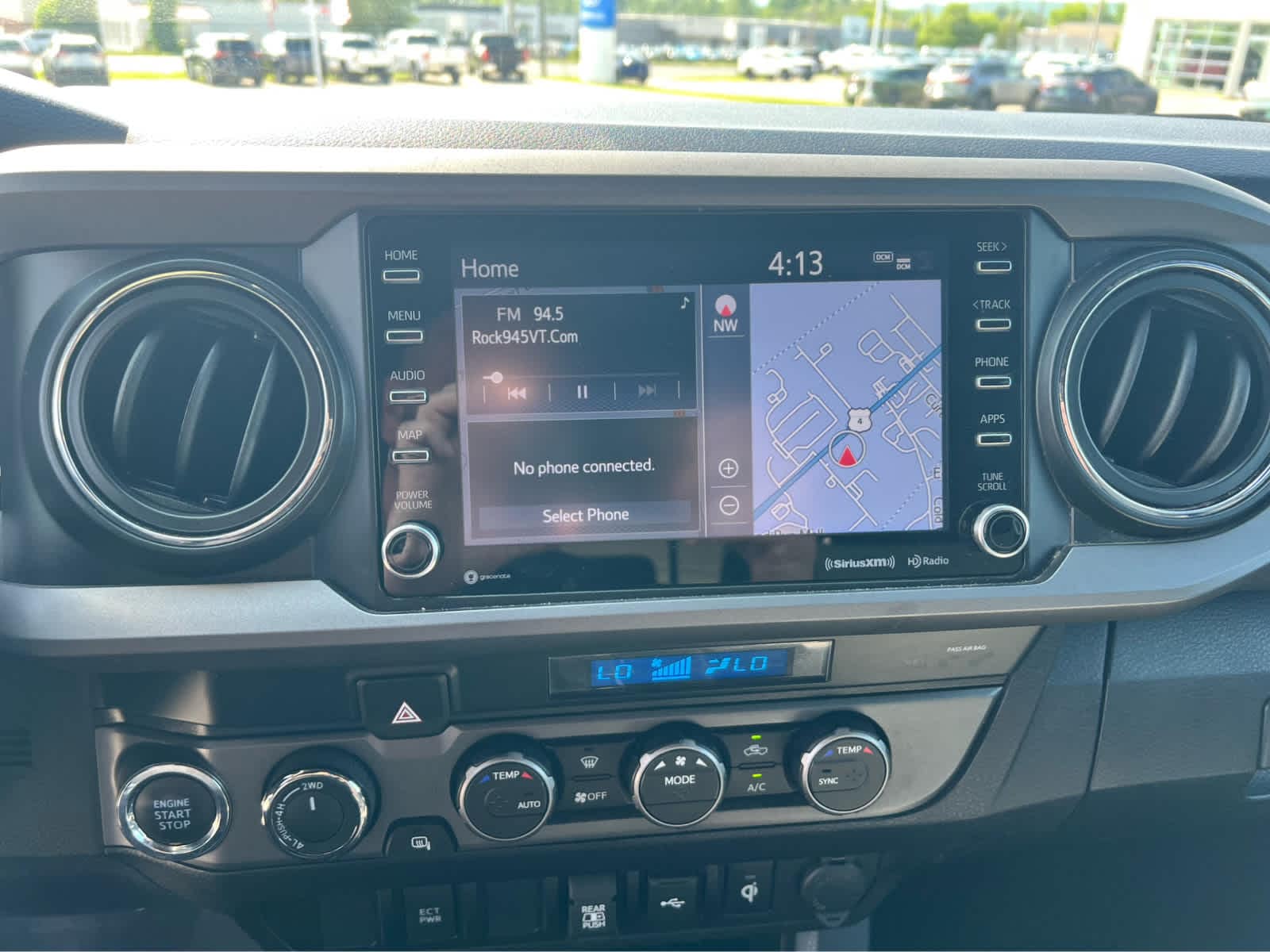 2023 Toyota Tacoma TRD Sport - Photo 11