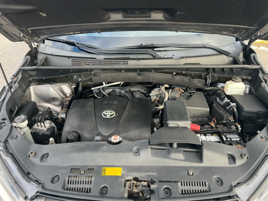 Used 2019 Toyota Highlander Limited Platinum V6 SUV