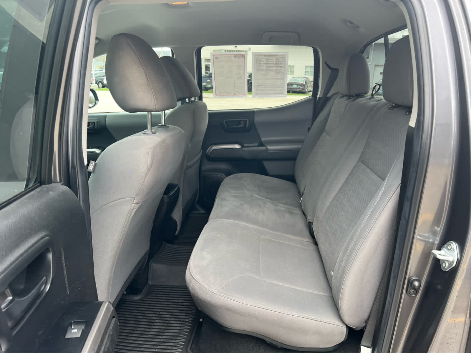 2023 Toyota Tacoma SR5 - Photo 16