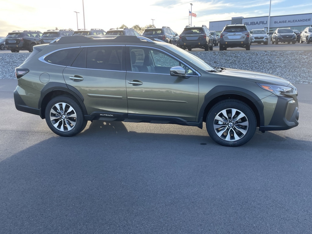 New 2025 Subaru Outback Touring SUV