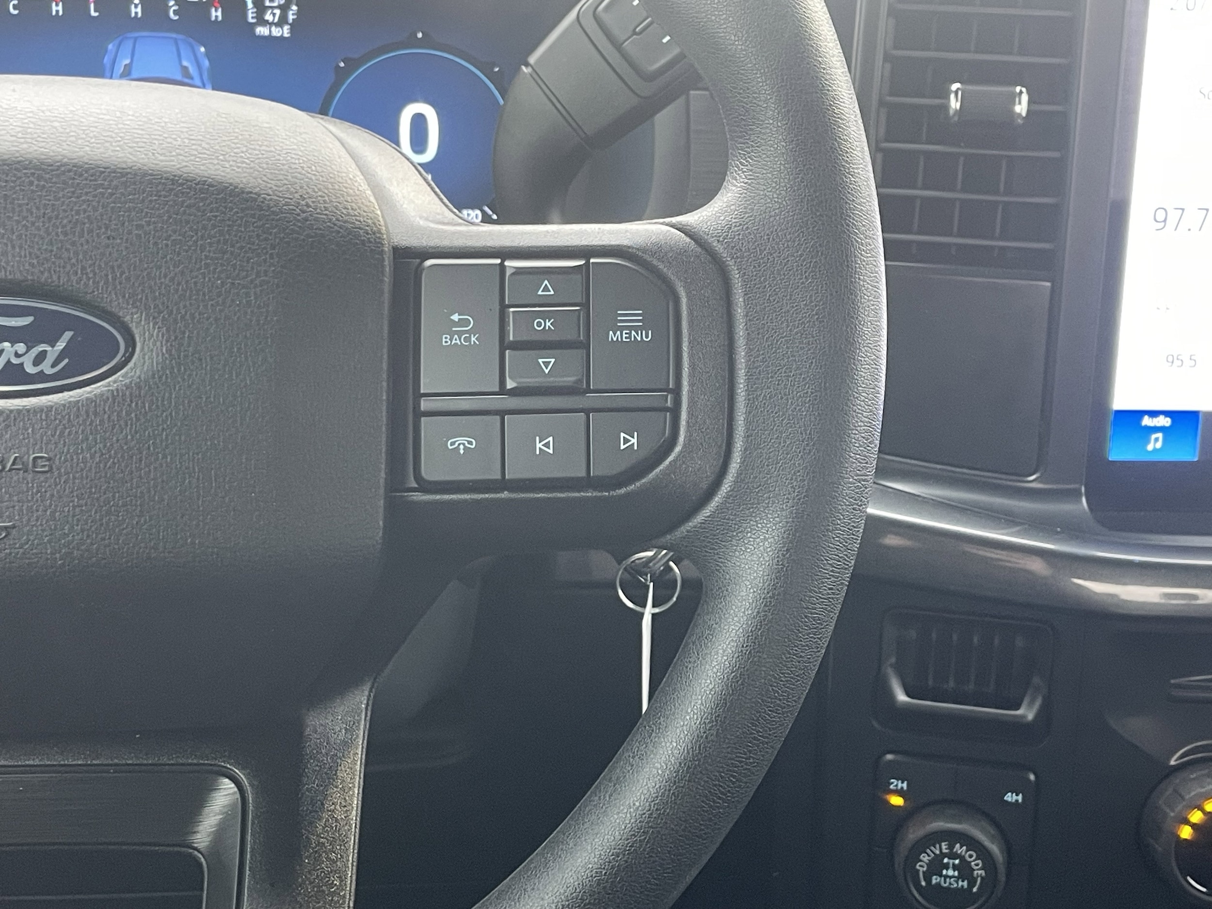 2025 Ford F-150 STX - Photo 19