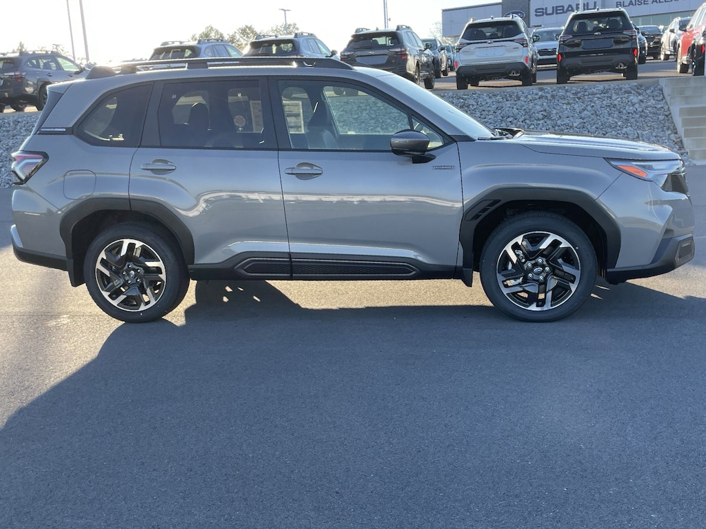 New 2025 Subaru Forester Hybrid Limited SUV