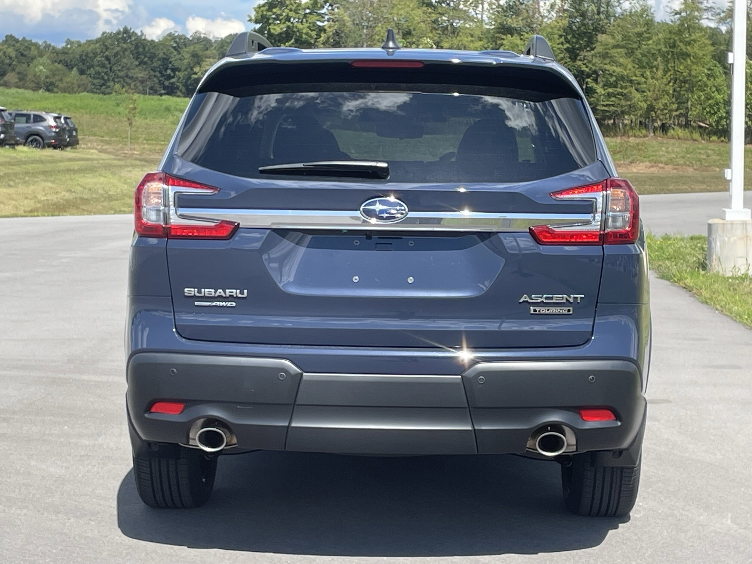 2025 Subaru Ascent Touring photo 4