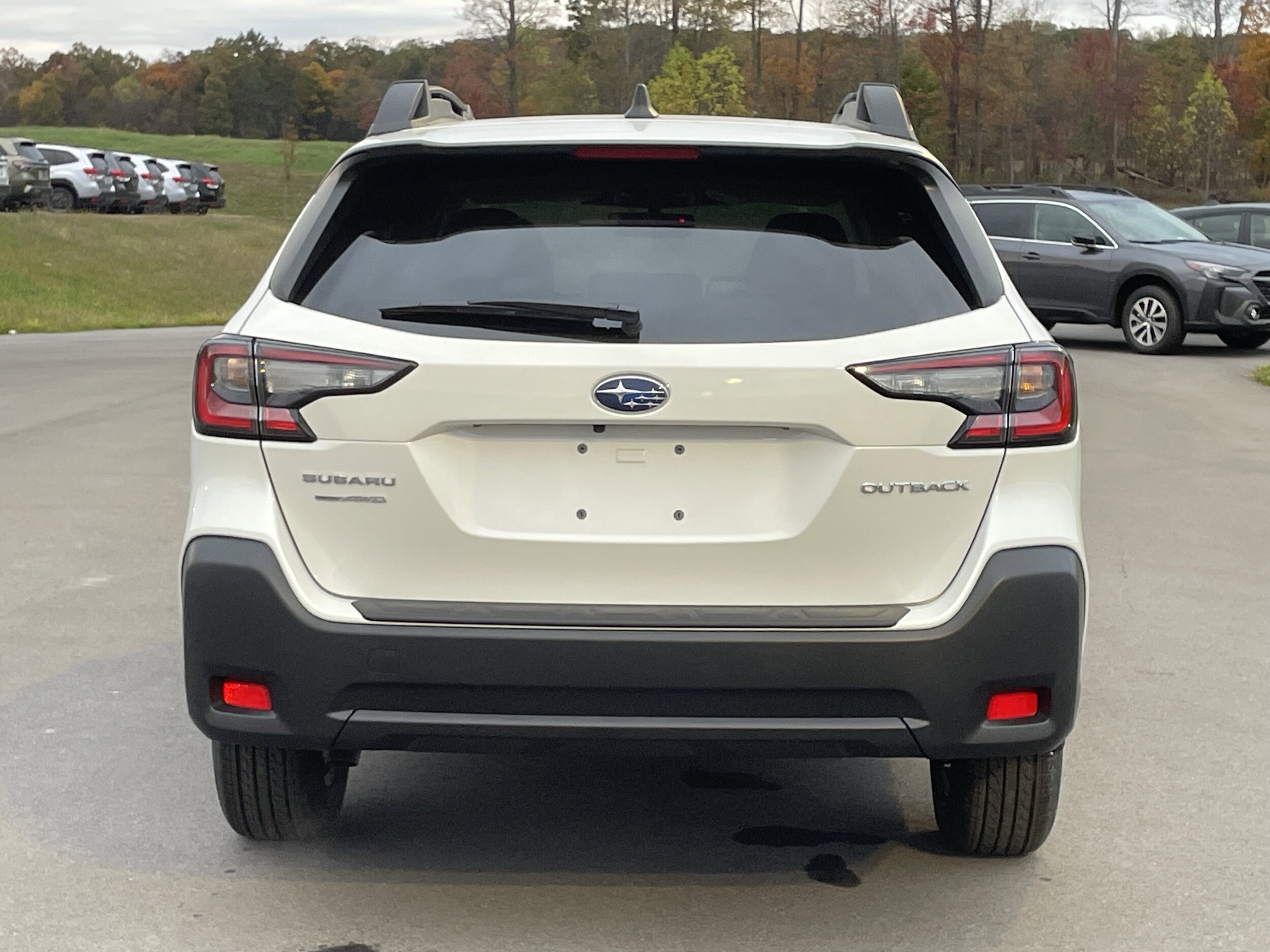 2025 Subaru Outback Premium photo 4