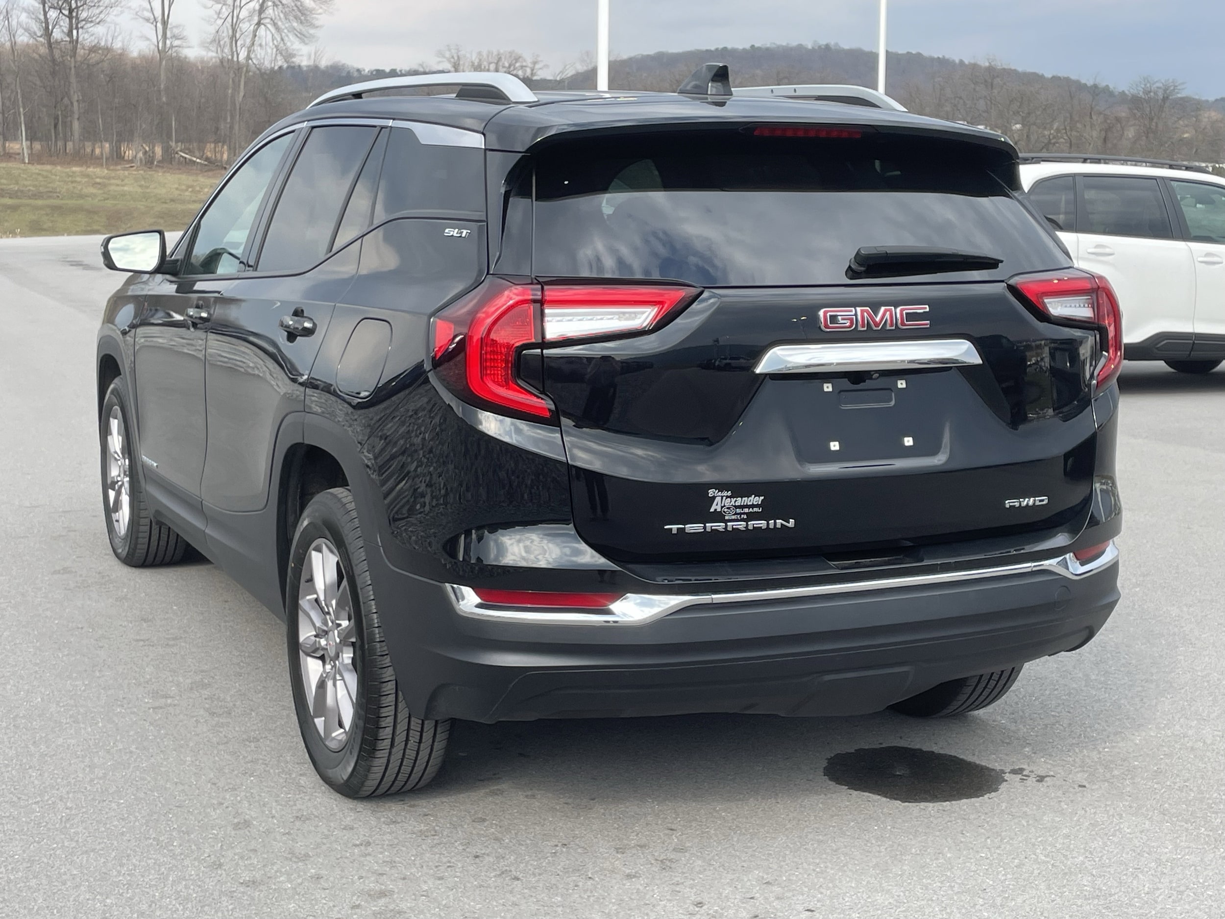 2024 GMC Terrain SLT - Photo 6