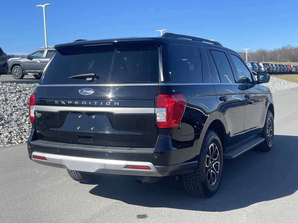Used 2024 Ford Expedition XLT SUV