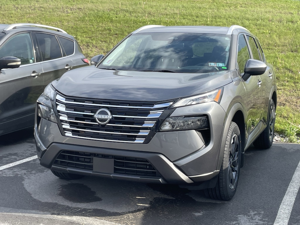Used 2024 Nissan Rogue SV SUV